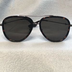 Authentic Gucci Aviator Sunglasses
